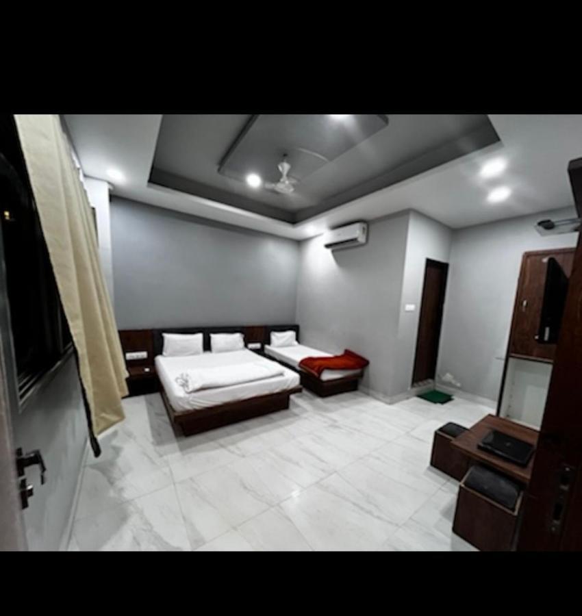 Hotel Shankar Ujjain Exteriör bild