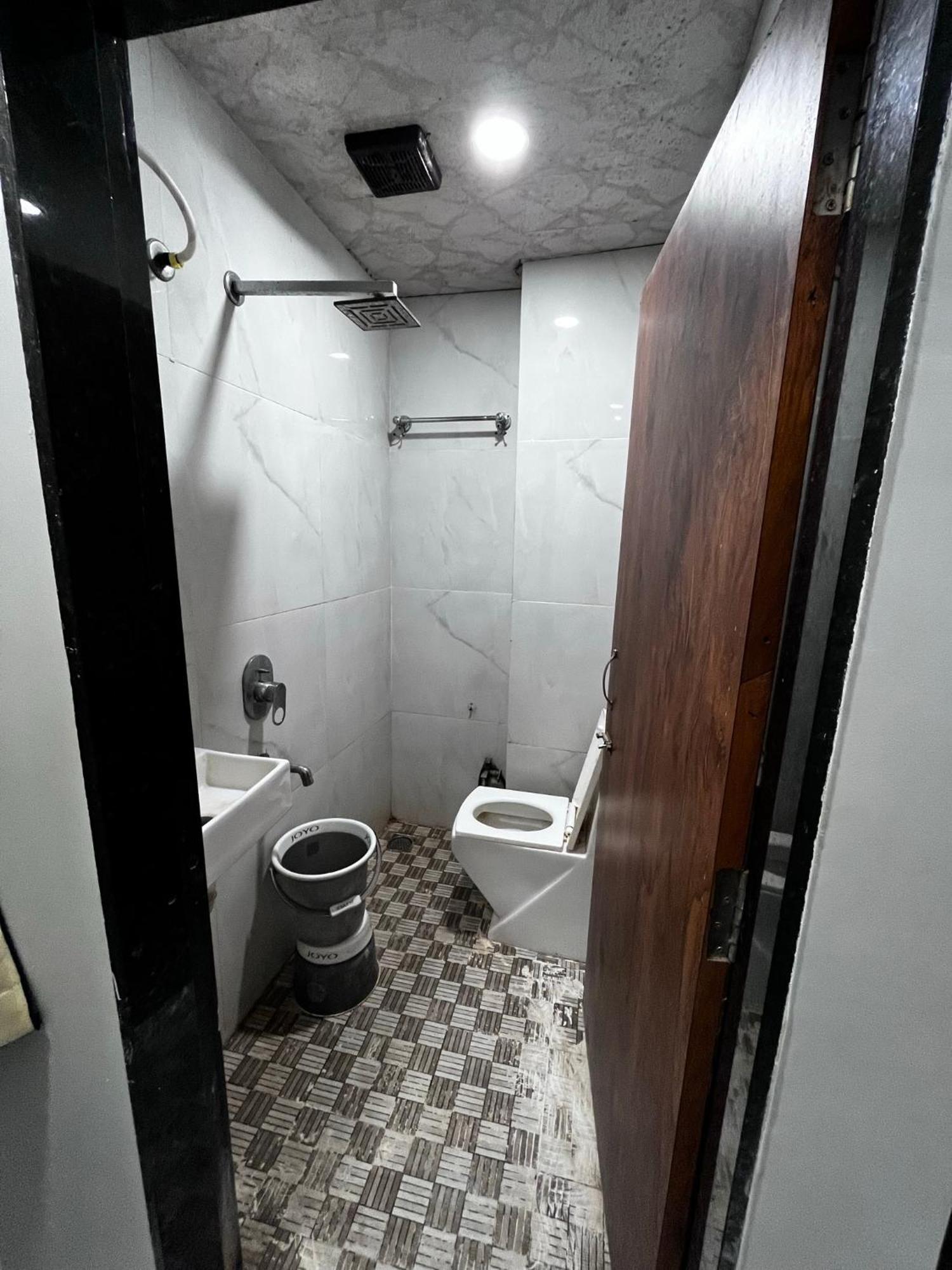 Hotel Shankar Ujjain Exteriör bild
